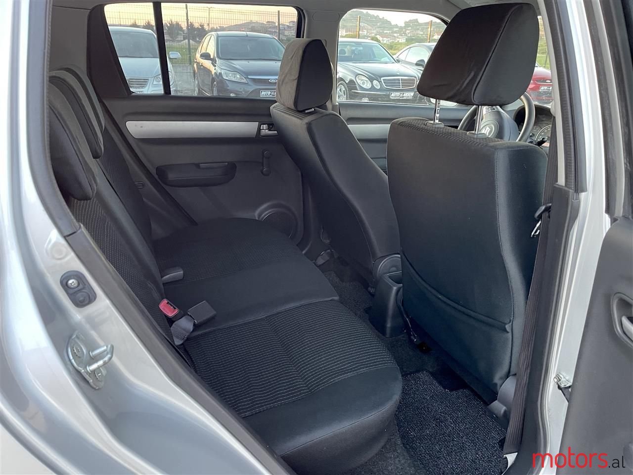 2006' Suzuki Swift photo #6