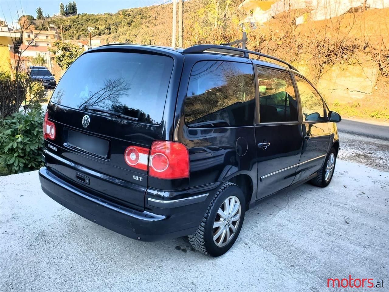 2008' Volkswagen Sharan photo #1
