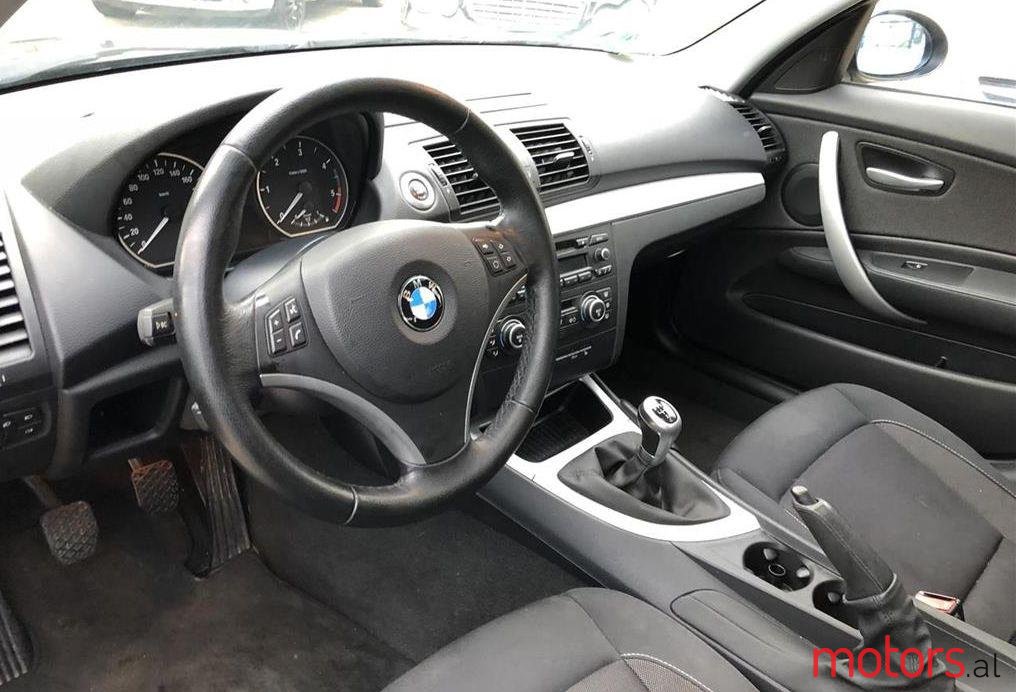 2008' BMW 118 photo #1