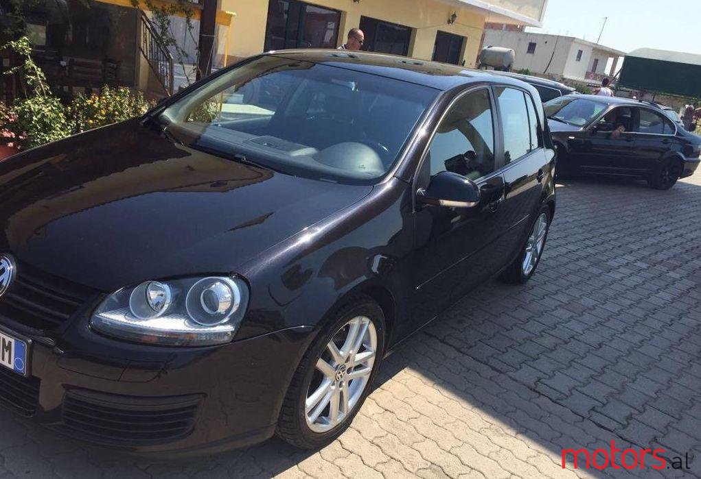 2006' Volkswagen Golf photo #2