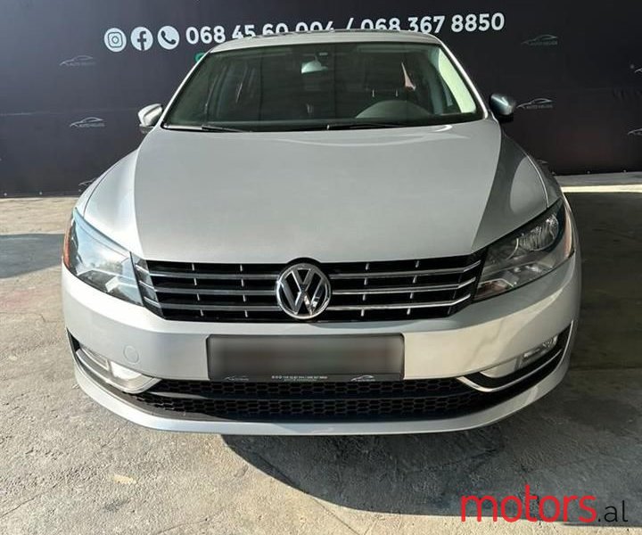 2015' Volkswagen Passat photo #1