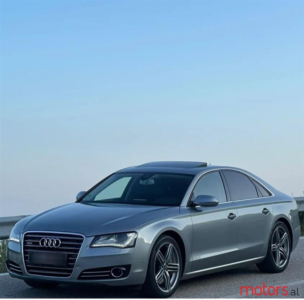 2011' Audi A8 photo #2