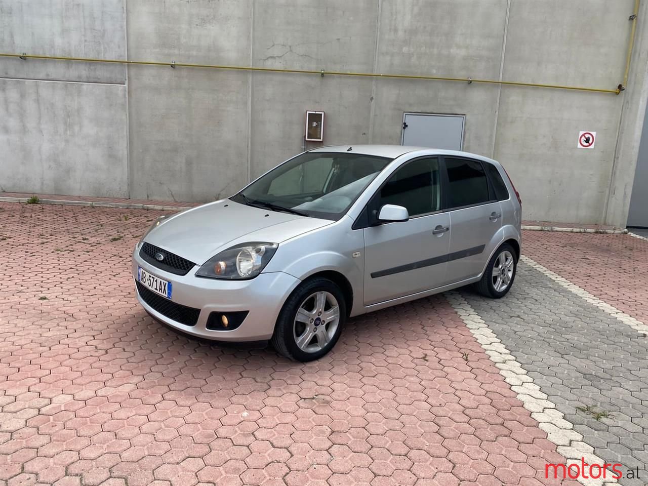 2006' Ford Fiesta photo #1