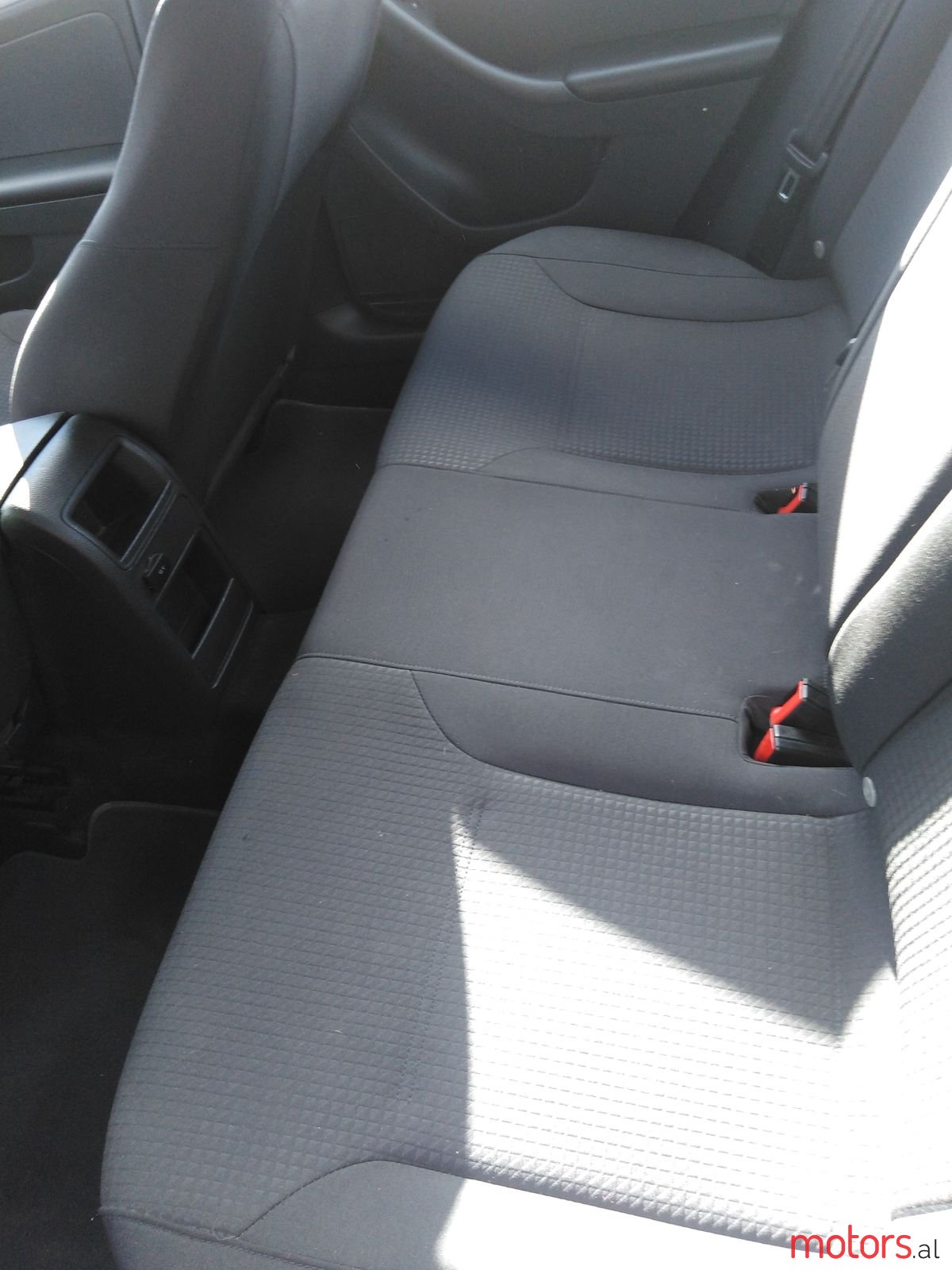 2015' Volkswagen Jetta photo #7