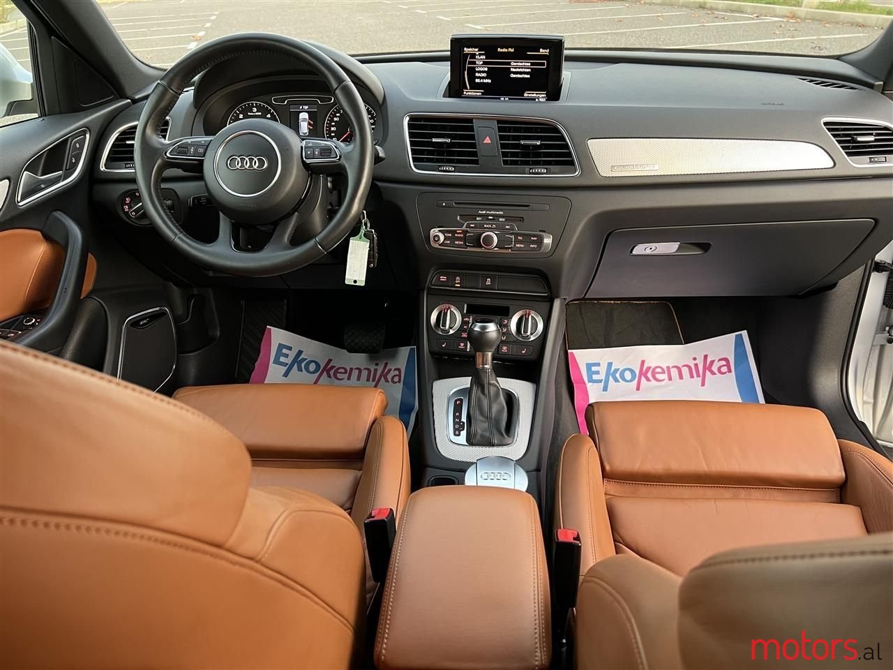 2013' Audi Q3 photo #5