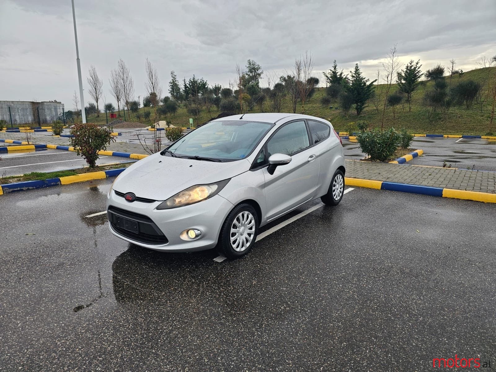 2010' Ford Fiesta photo #1