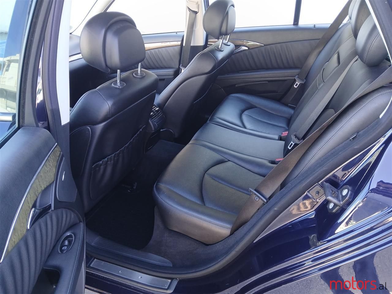 2007' Mercedes-Benz E 280 photo #3