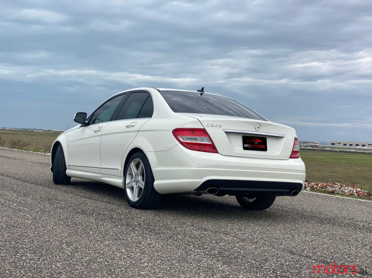 2008' Mercedes-Benz C-Class photo #3