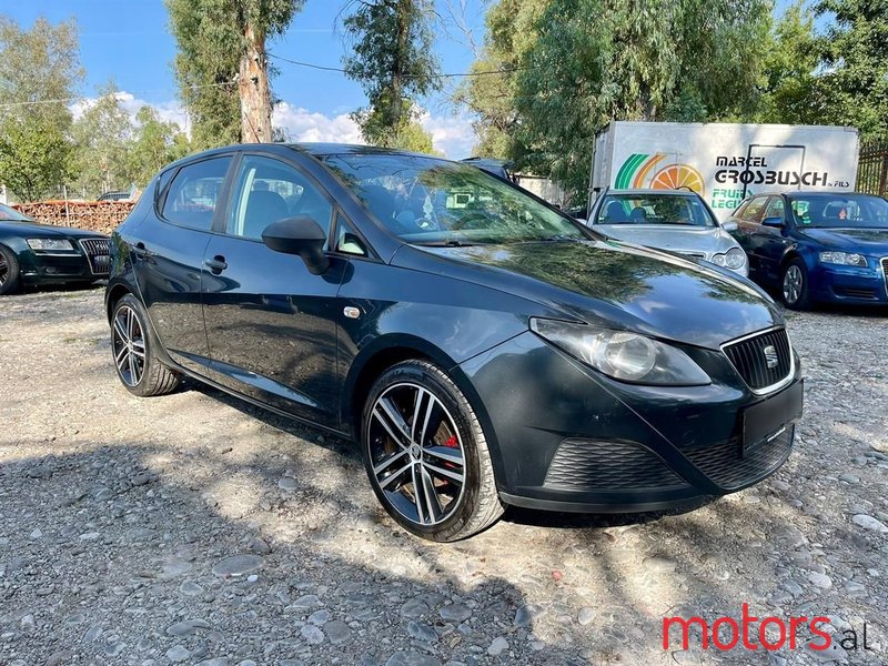 2010' SEAT Ibiza photo #1