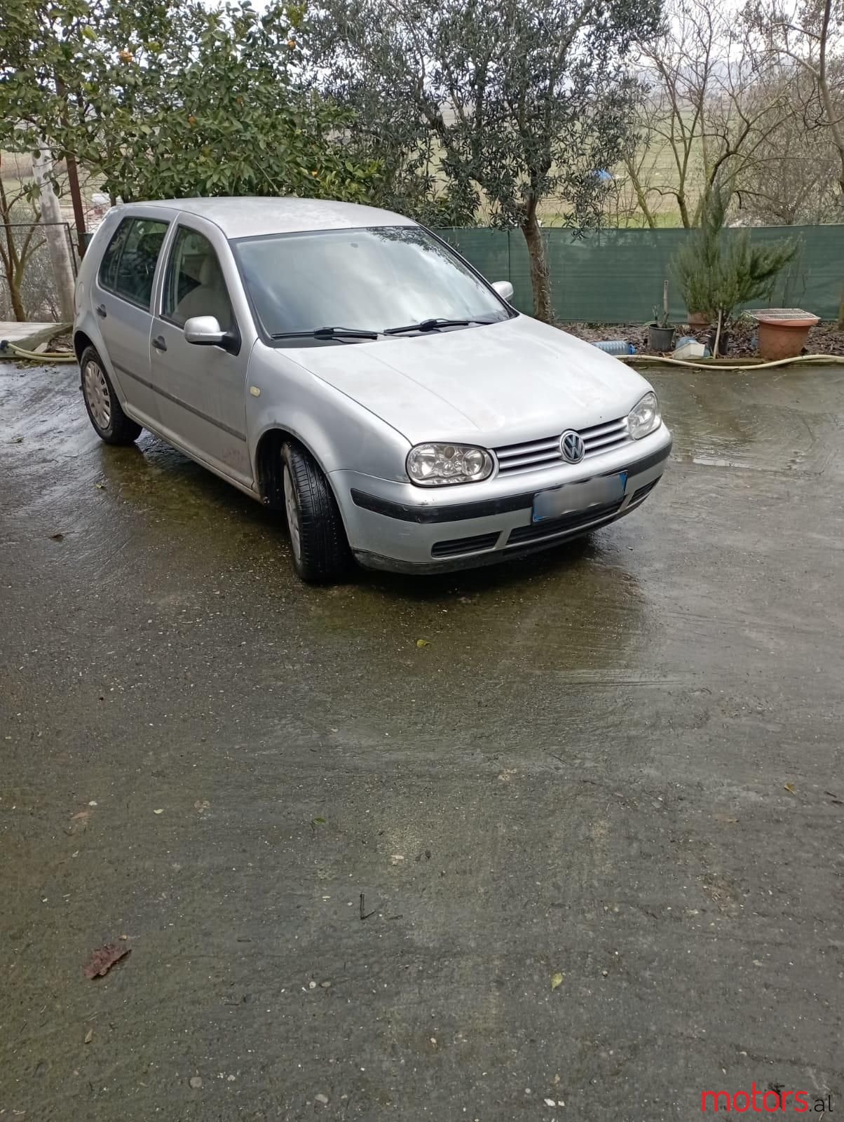 2000' Volkswagen Golf photo #1