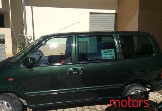 2000' Nissan Serena photo #3