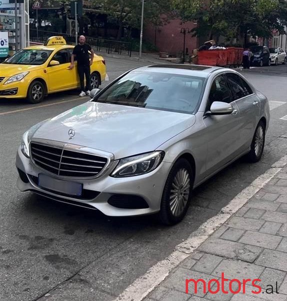 2015' Mercedes-Benz C 220 photo #2