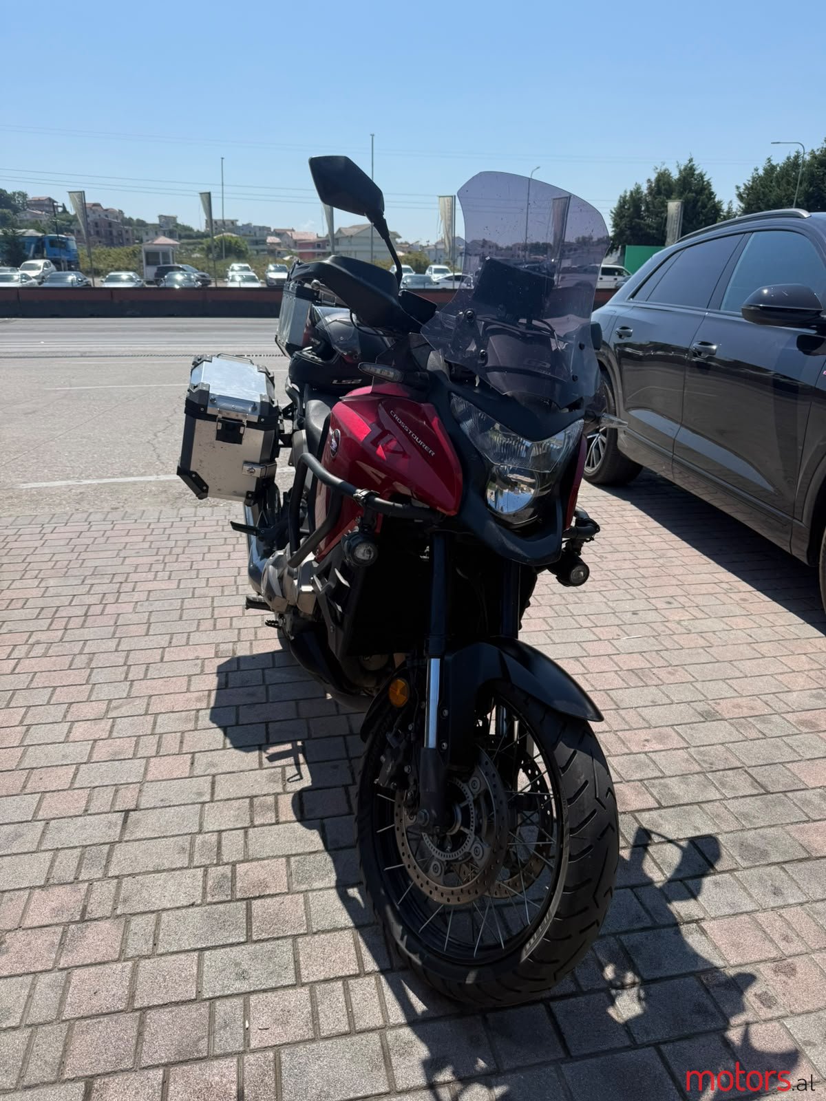 2019' Honda VFR 1200 Crosstourer photo #2