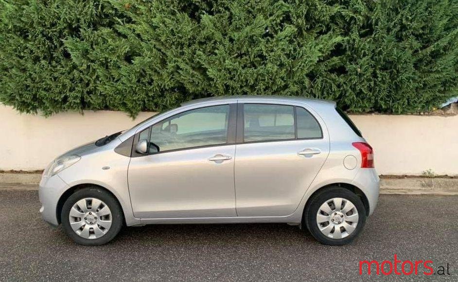 2007' Toyota Yaris photo #1