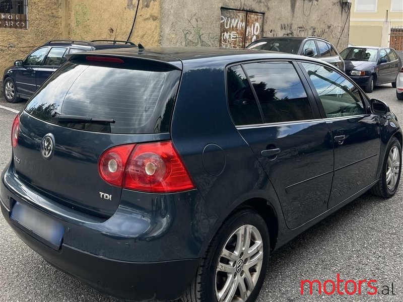 2008' Volkswagen Golf photo #3