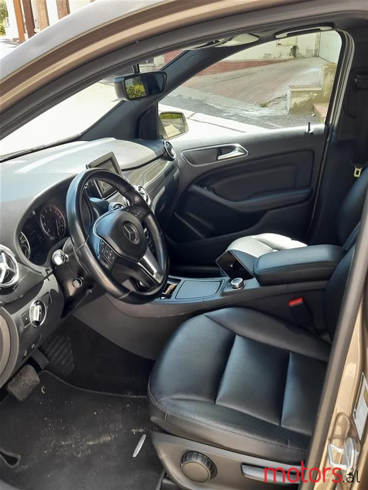 2014' Mercedes-Benz B 200 photo #4