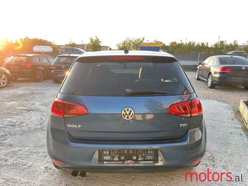 2015' Volkswagen Golf photo #5