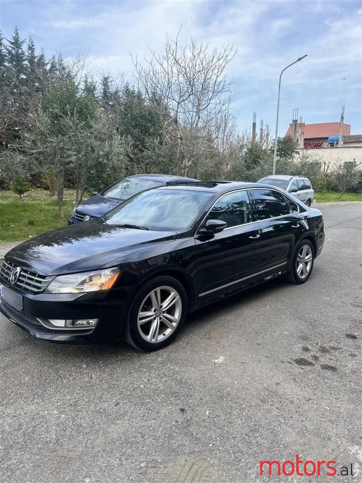 2014' Volkswagen Passat photo #5