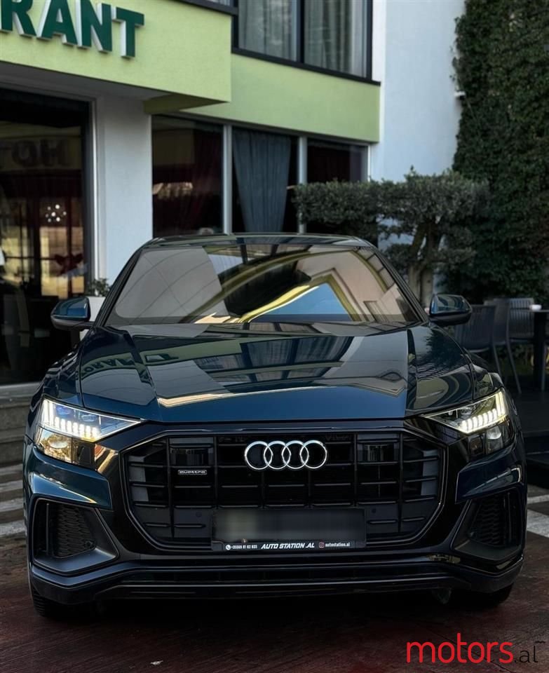 2019' Audi Q8 photo #3