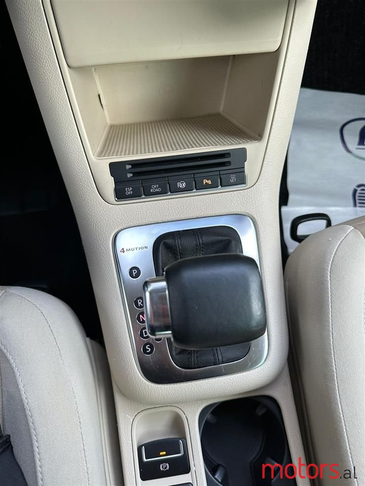 2008' Volkswagen Tiguan photo #6