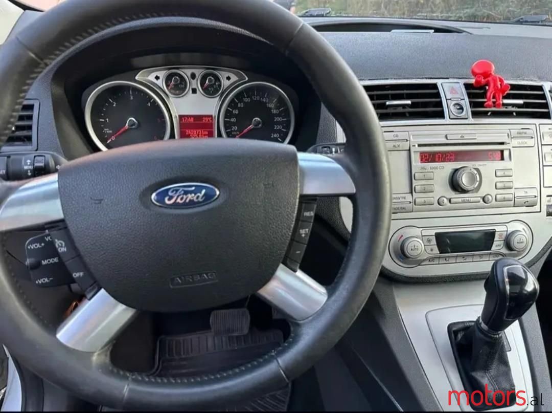 2010' Ford Kuga photo #4