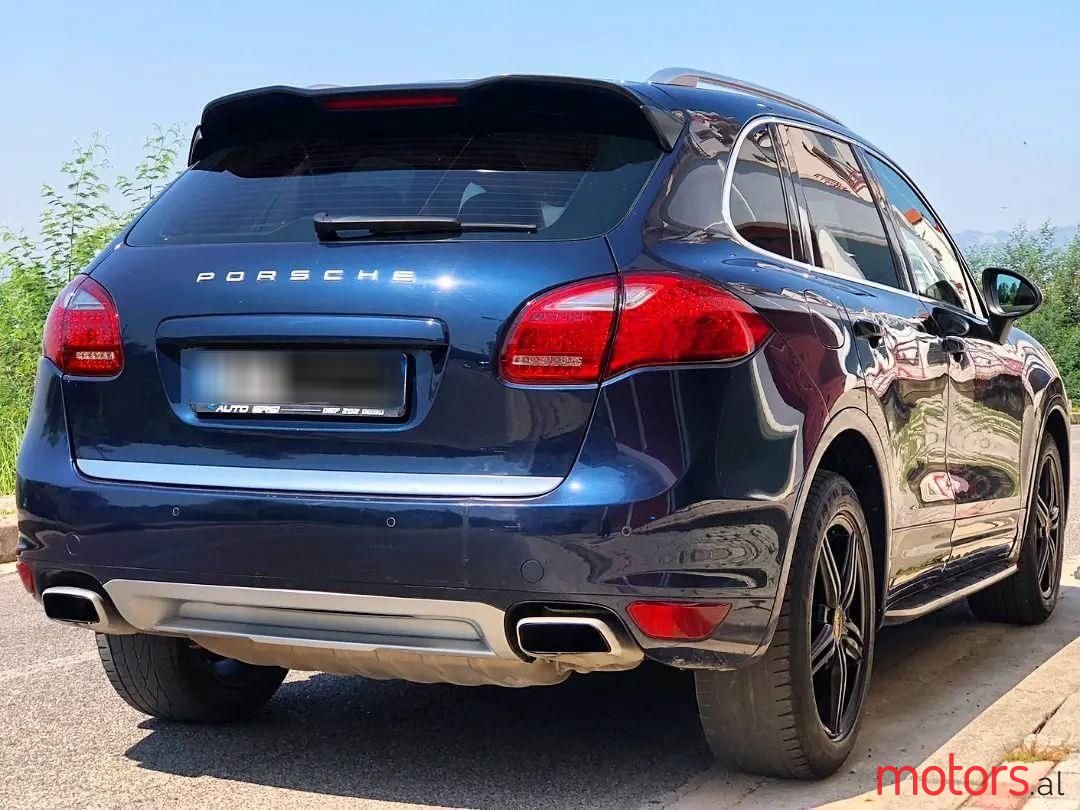 2011' Porsche Cayenne photo #6