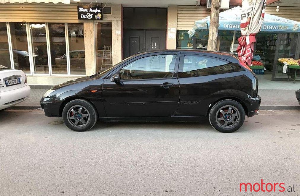 2003' Ford Focus photo #1