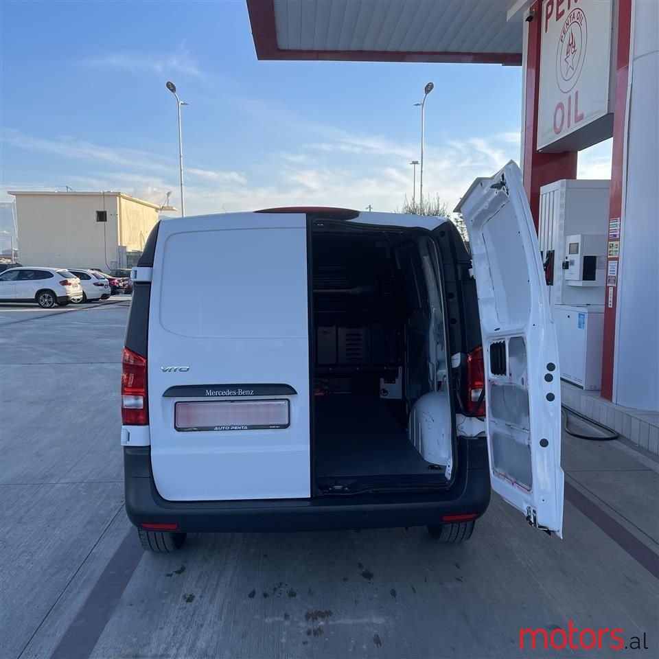 2018' Mercedes-Benz Vito photo #6