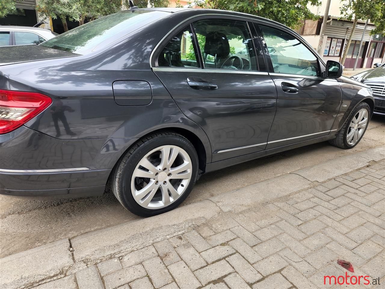 2008' Mercedes-Benz 220 photo #5