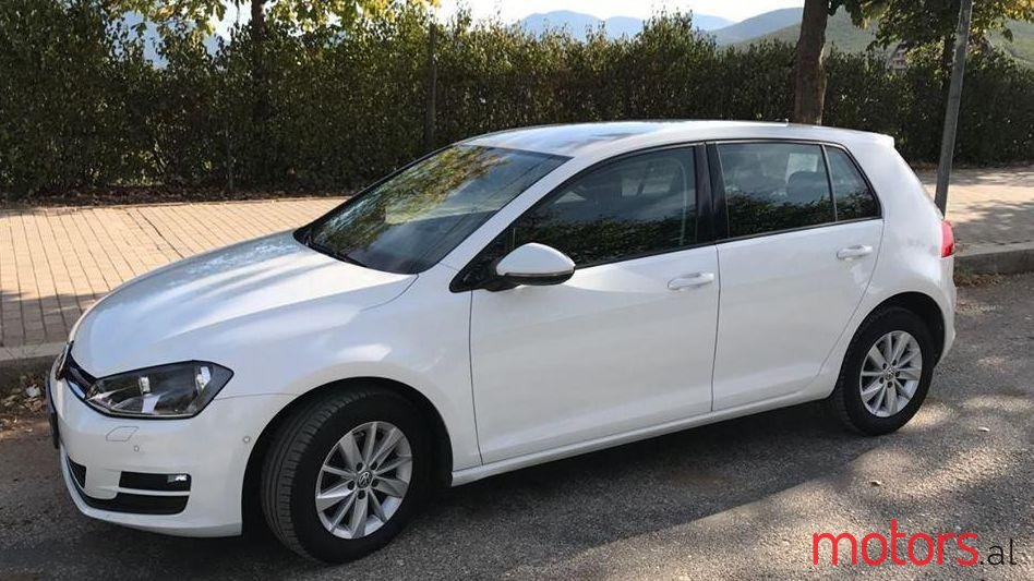 2014' Volkswagen Golf photo #5