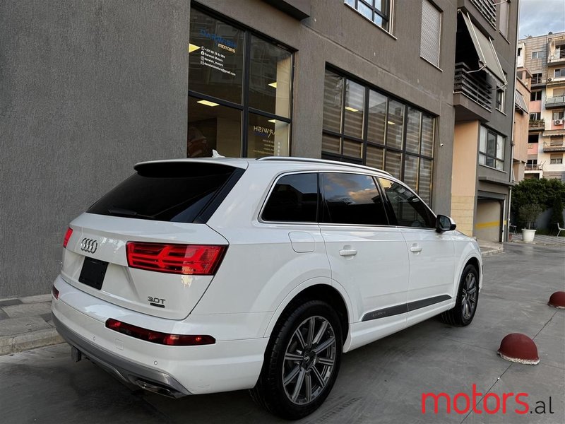 2017' Audi Q7 photo #2