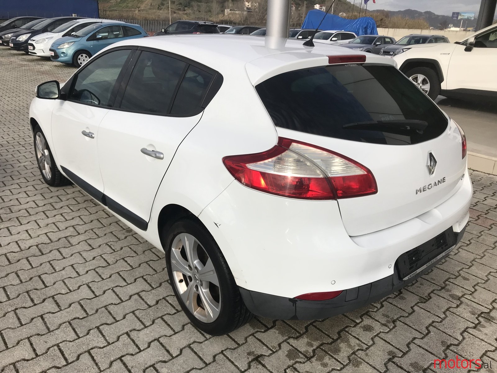 2010' Renault Megane photo #6