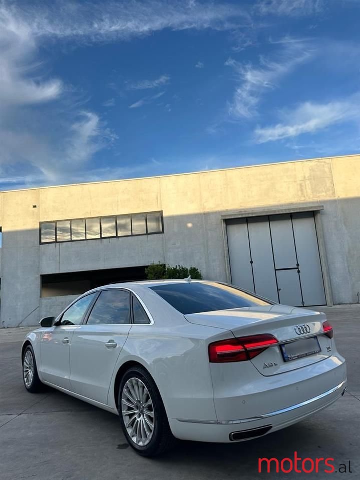 2015' Audi A8 photo #6