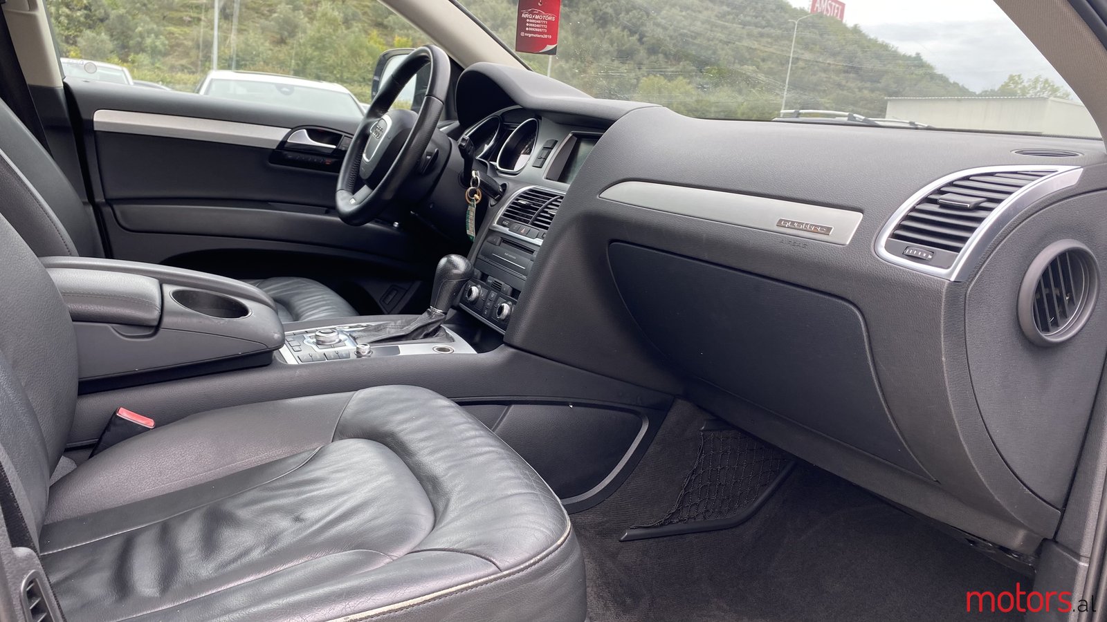 2010' Audi Q7 photo #5