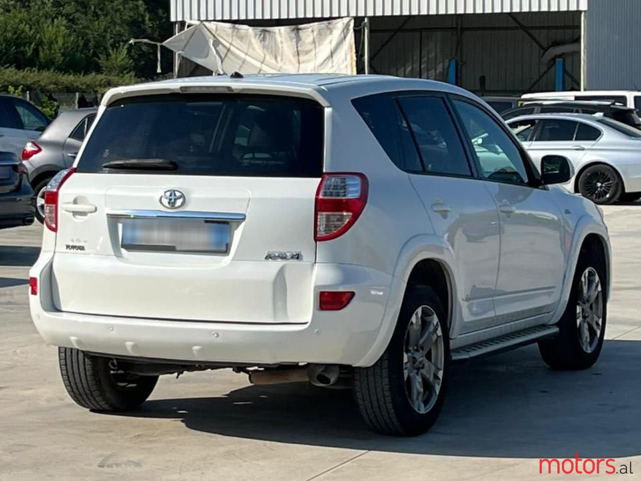 2011' Toyota RAV4 photo #2