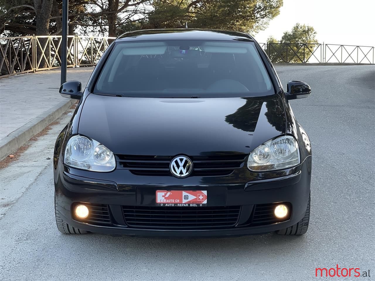 2008' Volkswagen Golf photo #5