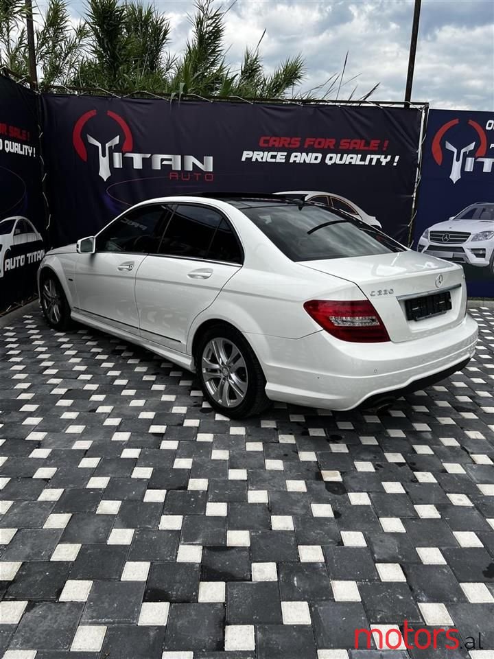 2013' Mercedes-Benz C 220 photo #2