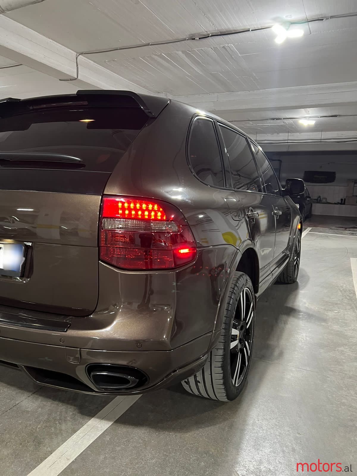 2009' Porsche Cayenne photo #4