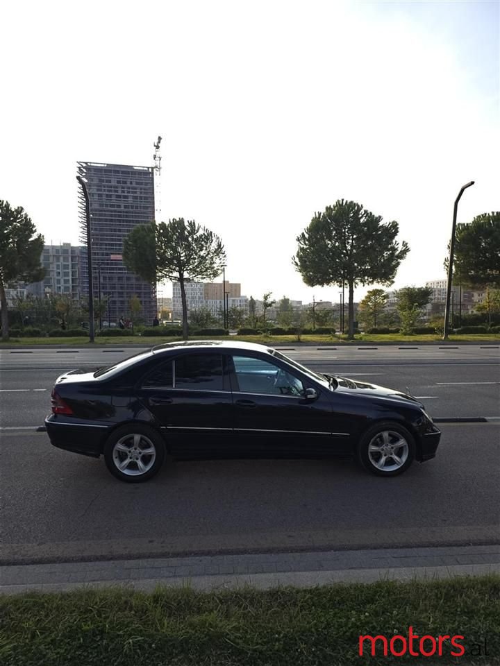 2005' Mercedes-Benz C 220 photo #4