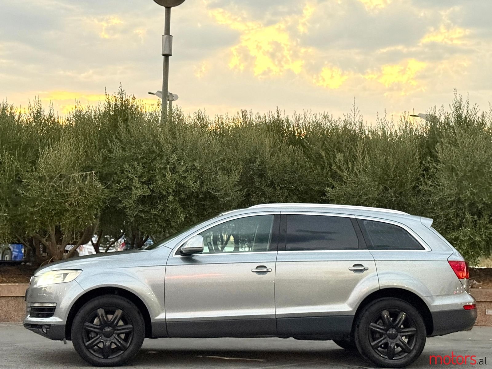 2009' Audi Q7 photo #4