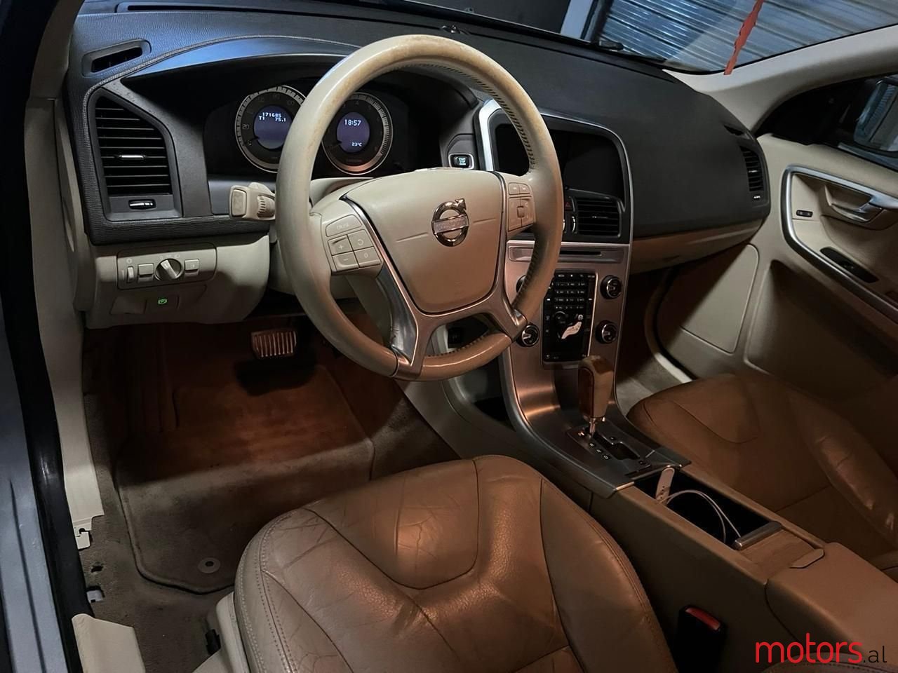 2010' Volvo Xc 60 photo #3