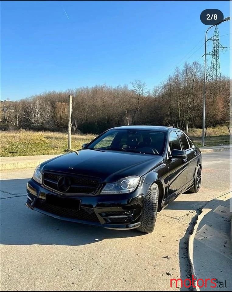 2012' Mercedes-Benz C 300 photo #2