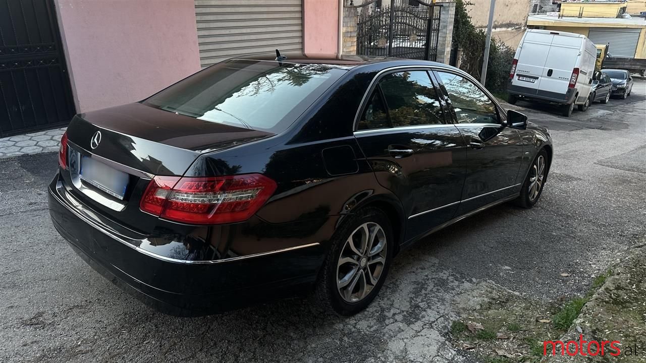 2009' Mercedes-Benz E 220 photo #4