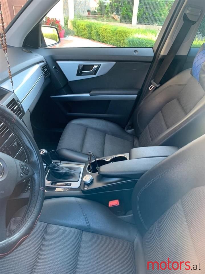 2009' Mercedes-Benz GLK 280 photo #2