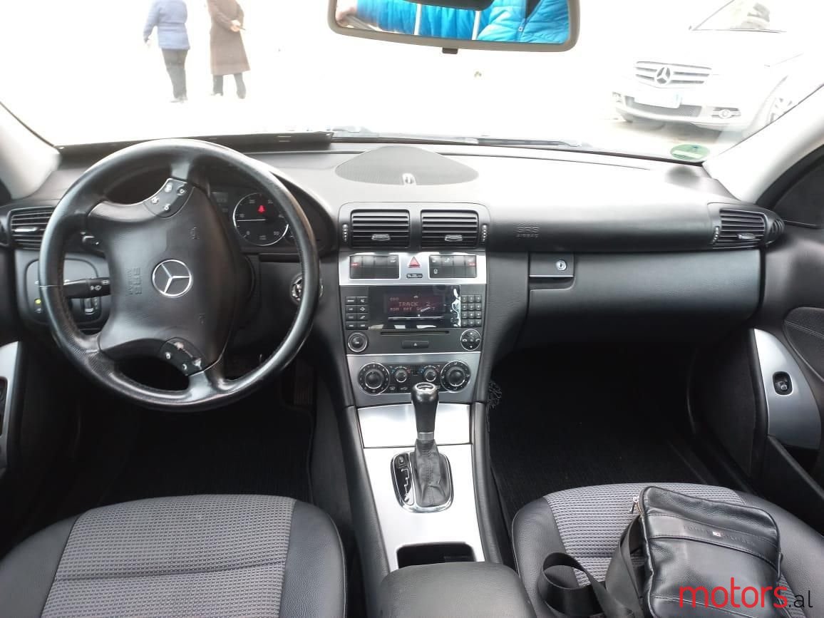 2006' Mercedes-Benz C 220 photo #5