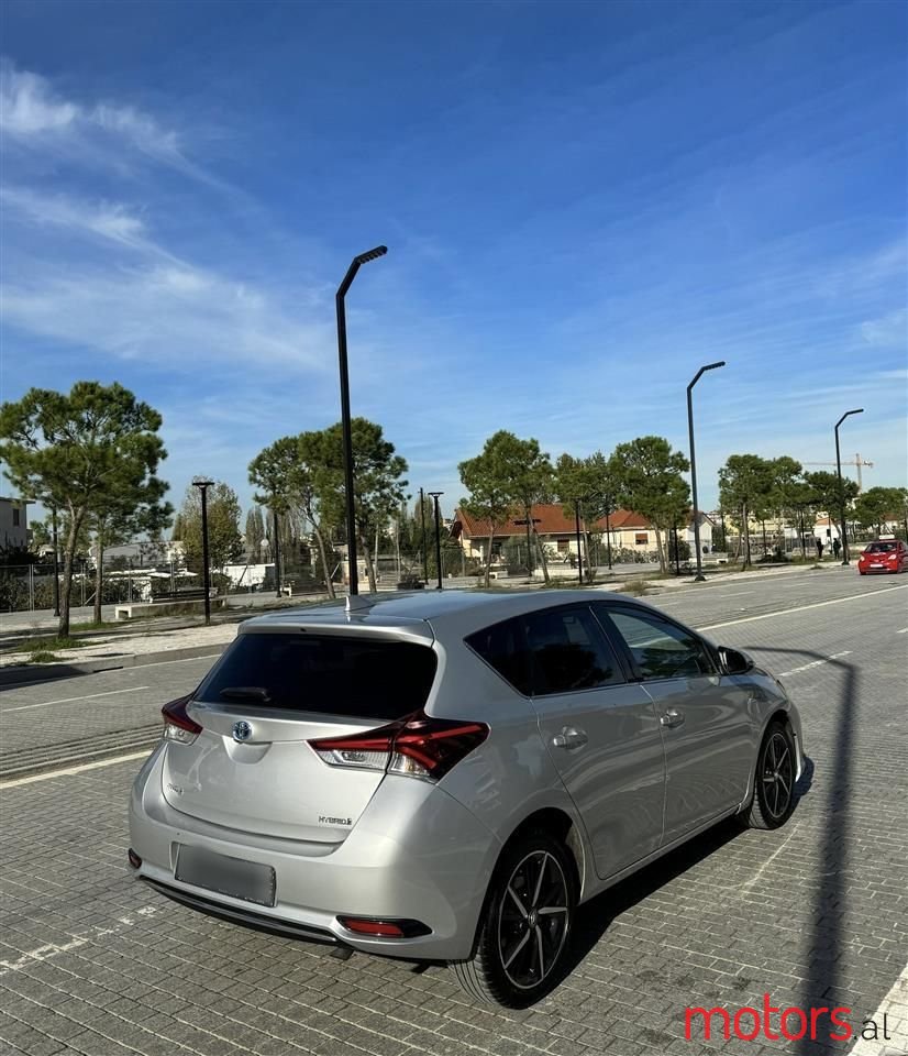 2018' Toyota Auris photo #5
