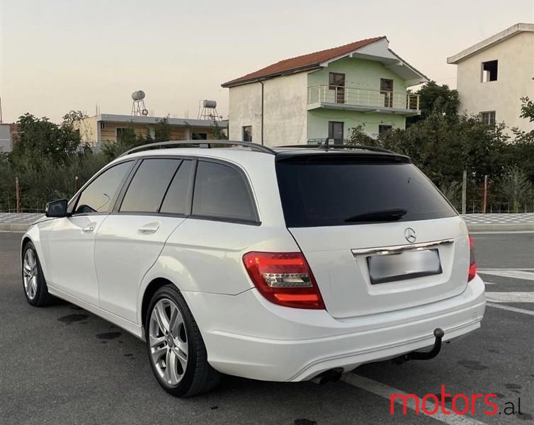 2013' Mercedes-Benz C 200 photo #5