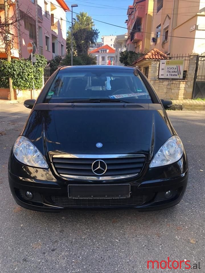 2008' Mercedes-Benz A 160 photo #2