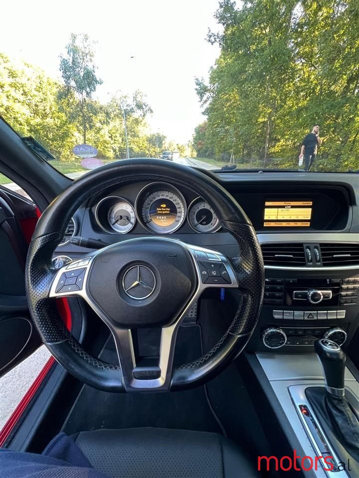 2012' Mercedes-Benz C 250 photo #4