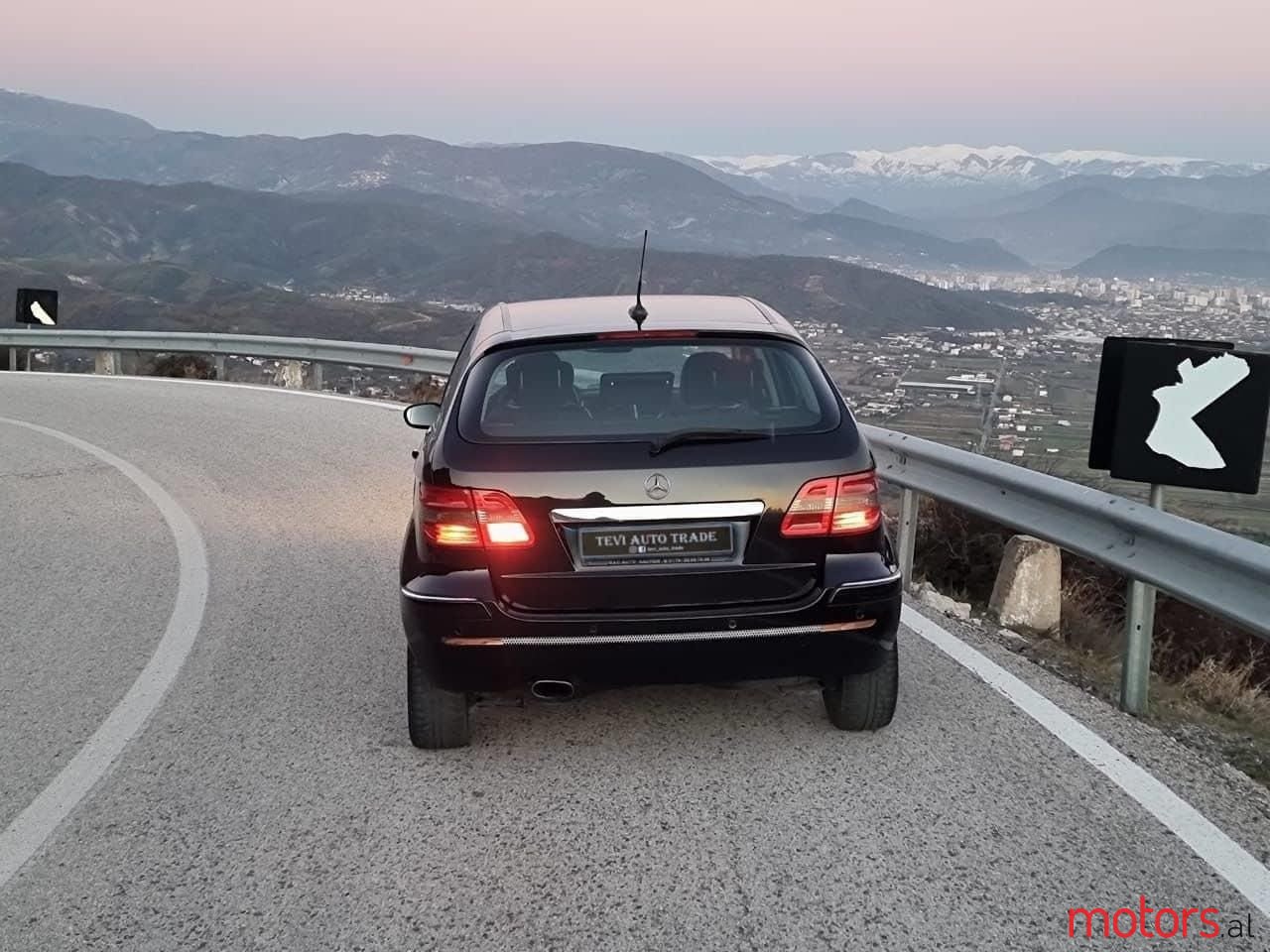 2006' Mercedes-Benz B 180 photo #2